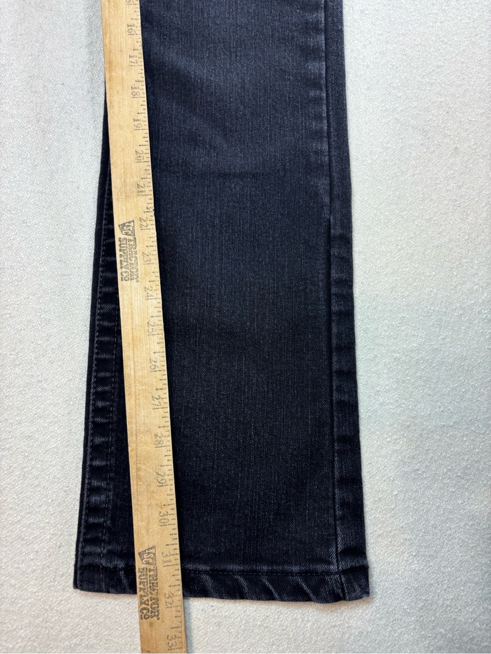 Kimes Ranch Betty Black Wash Bootcut Jeans Size 6 34” Inseam USA - Picture 5 of 8